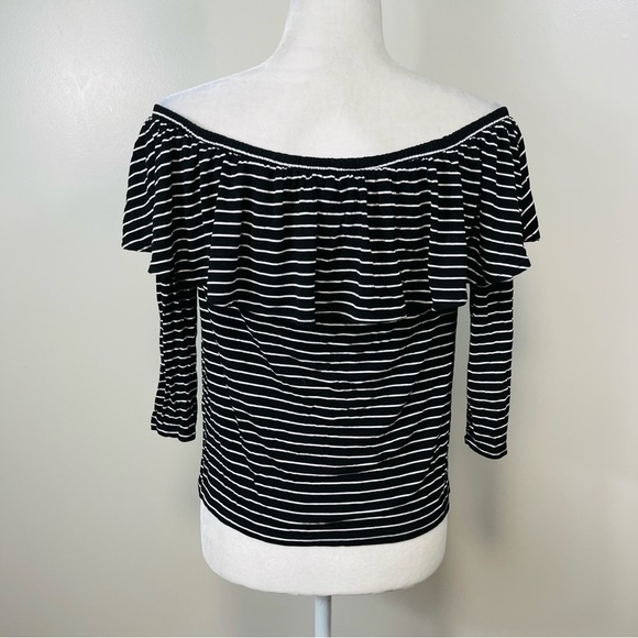 AMERICAN EAGLE Black White Striped Off Shoulder Ruffled 3/4 Sleeve Top - MEDIUM - Picture 7 of 9